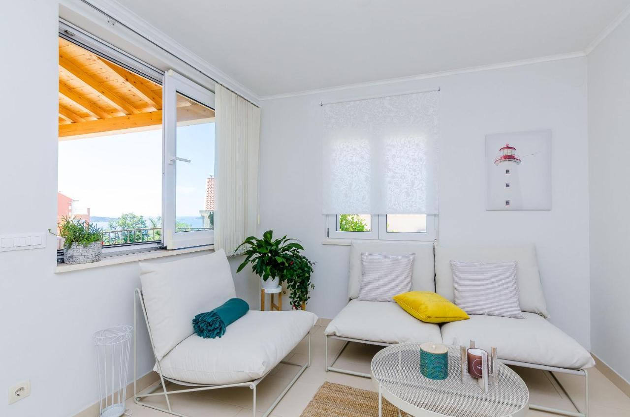 Adriatic Sunny Apartments 米利尼 外观 照片